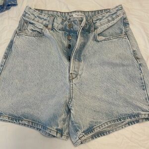 Zara short